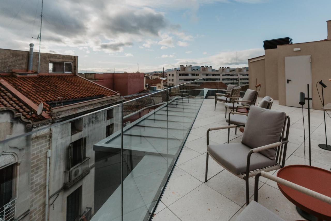 Hotel Petit Luxe تيراسا المظهر الخارجي الصورة